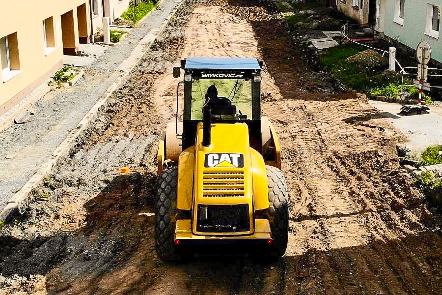VÁLEC CAT 583E